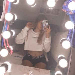 Meet your Posher, Chloe